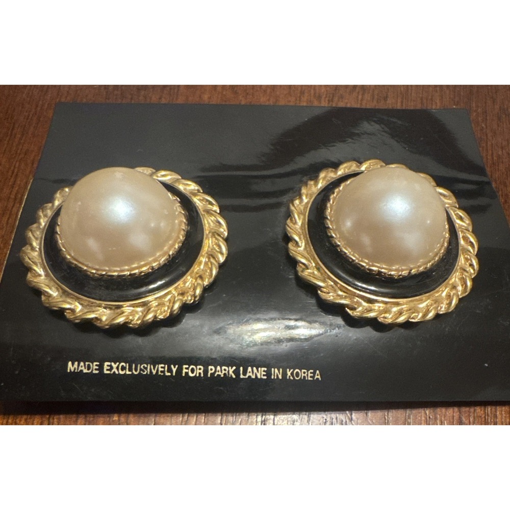 Vintage Park Lane Clip On Earrings — Faux Pearl Center, Gold Frame Made In Korea